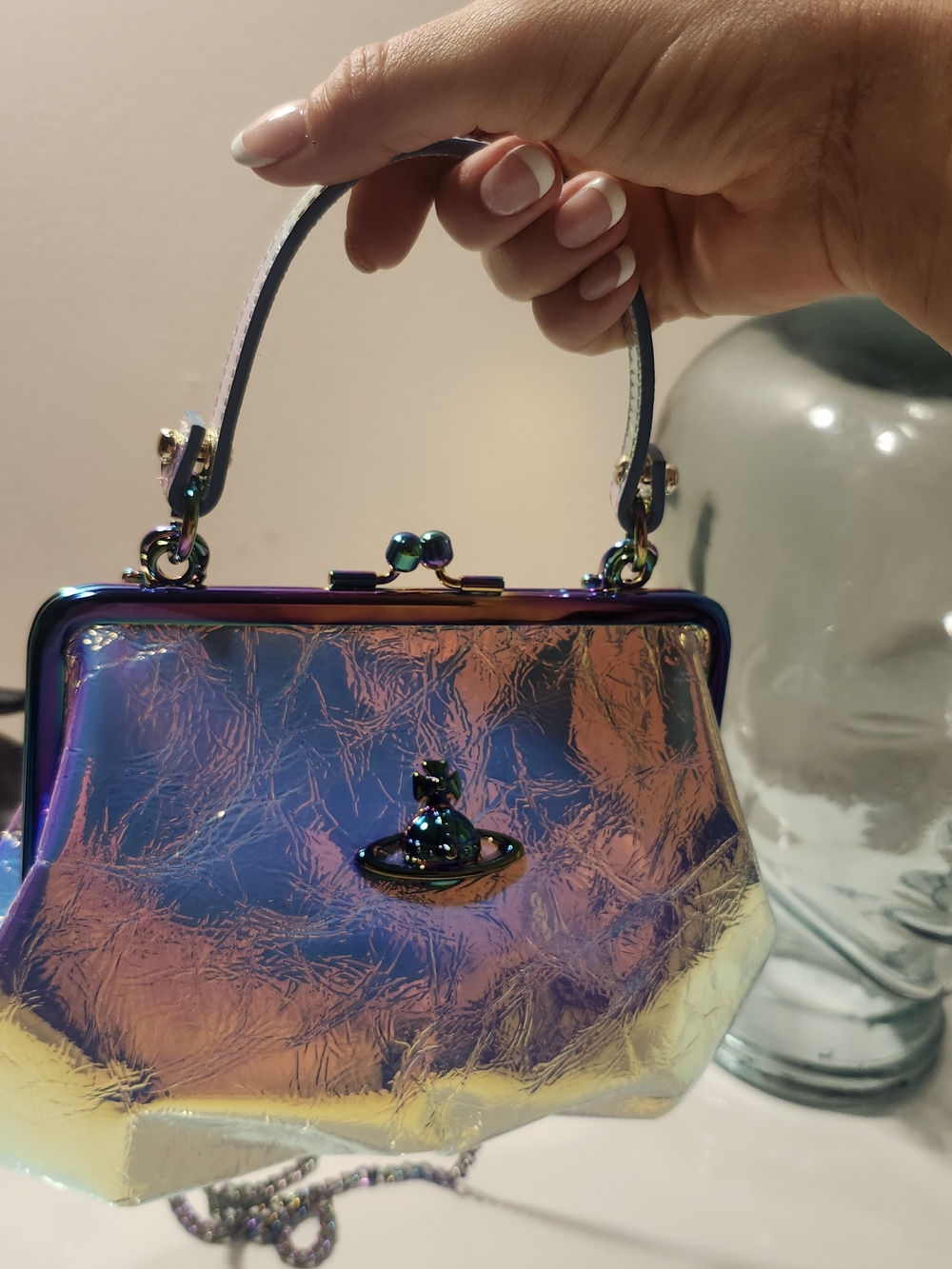 Vivienne Westwood BNIB Iridescent ORB Holographic- Bag - 2019 - Picture 10 of 16